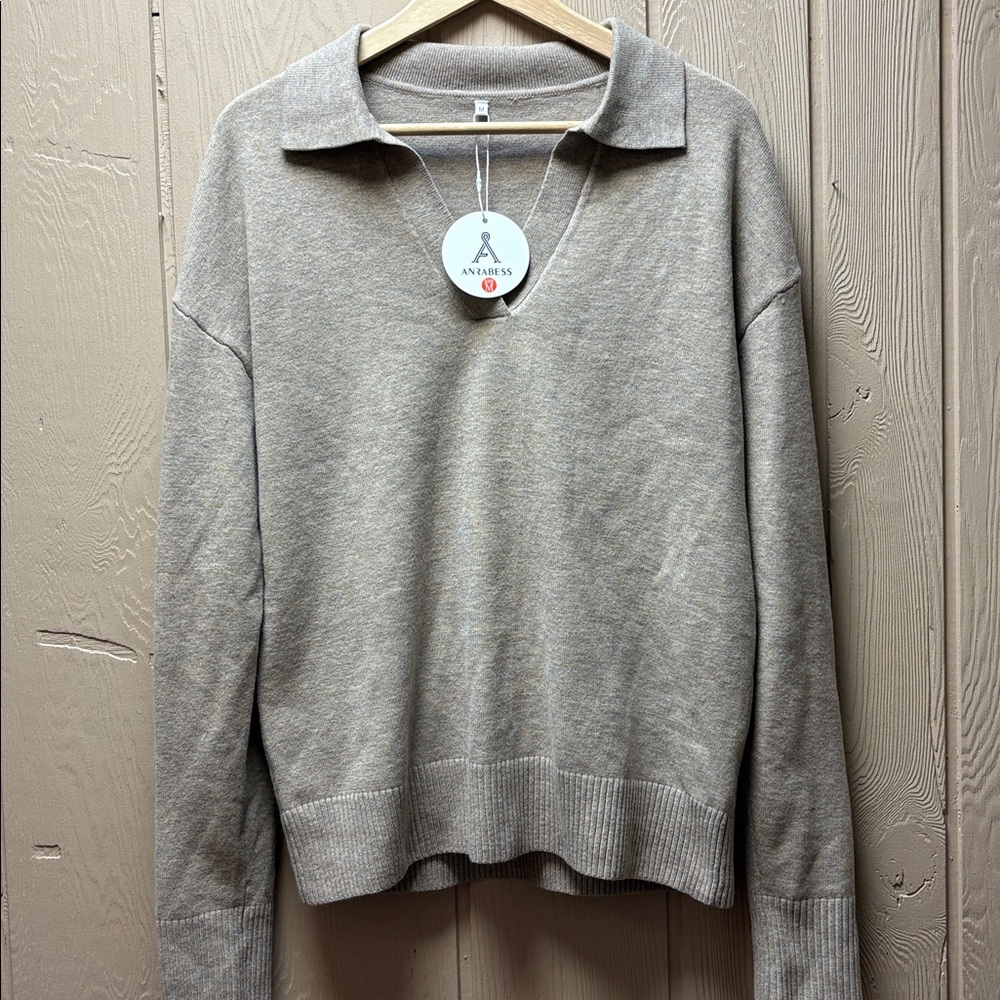 Anrabess Sweater NWT
